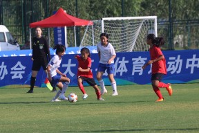 九州体育平台-国内足球青年队磨砺成长，备战未来赛事意志坚定(青年人 足球队)
