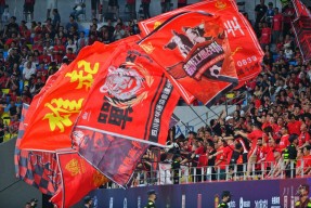 九州体育官网-火爆对决再掀波澜，足球赛事燃情开战的简单介绍