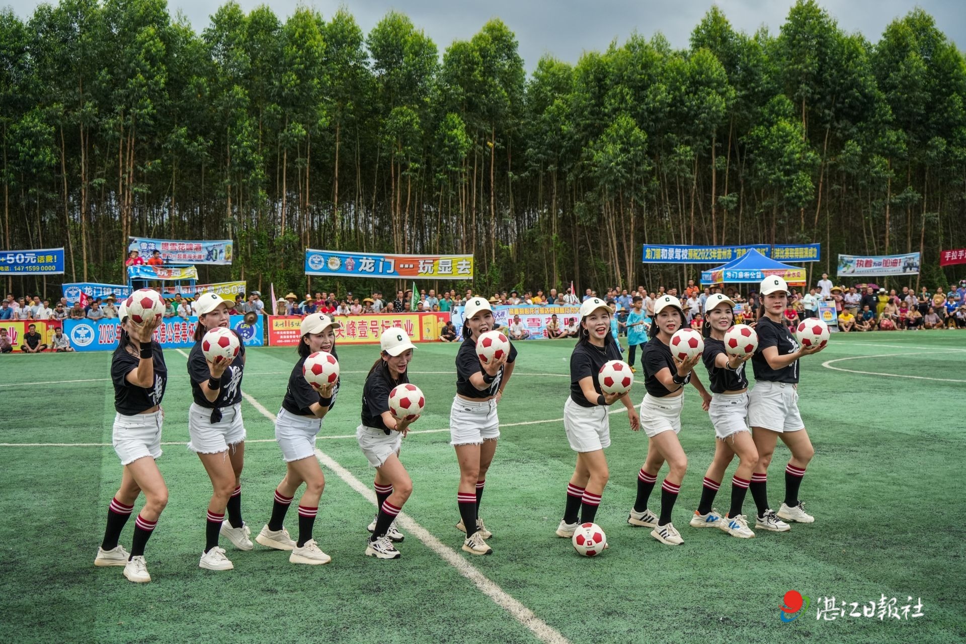 关于足球运动员康复训练有声有色，回归赛场靓丽再现的信息