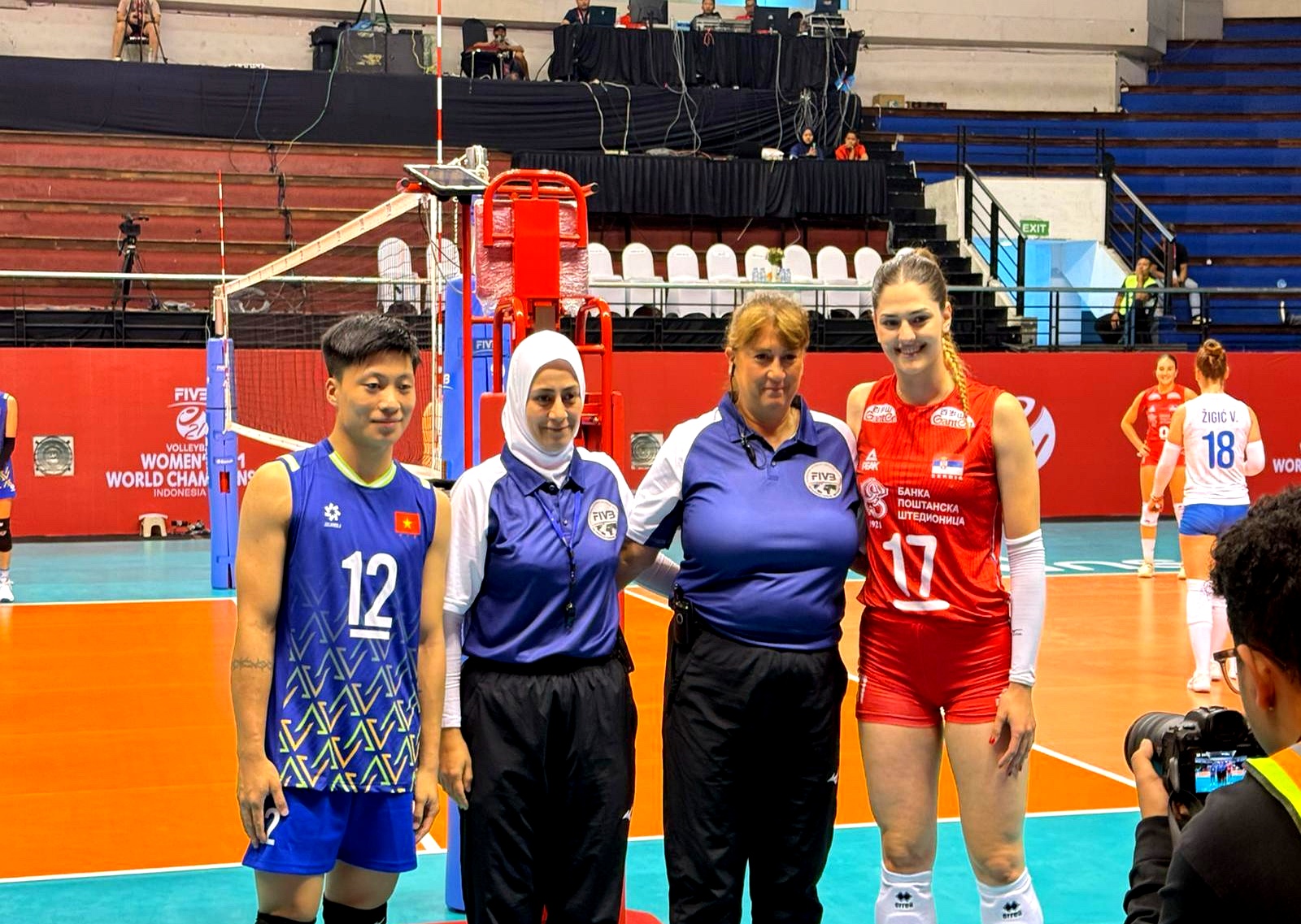 塞尔维亚队在一场胶着比赛中获胜(塞尔维亚队在一场胶着比赛中获胜了) 塞尔维亚队在一场胶着比赛中获胜(塞尔维亚队在一场胶着比赛中获胜了)