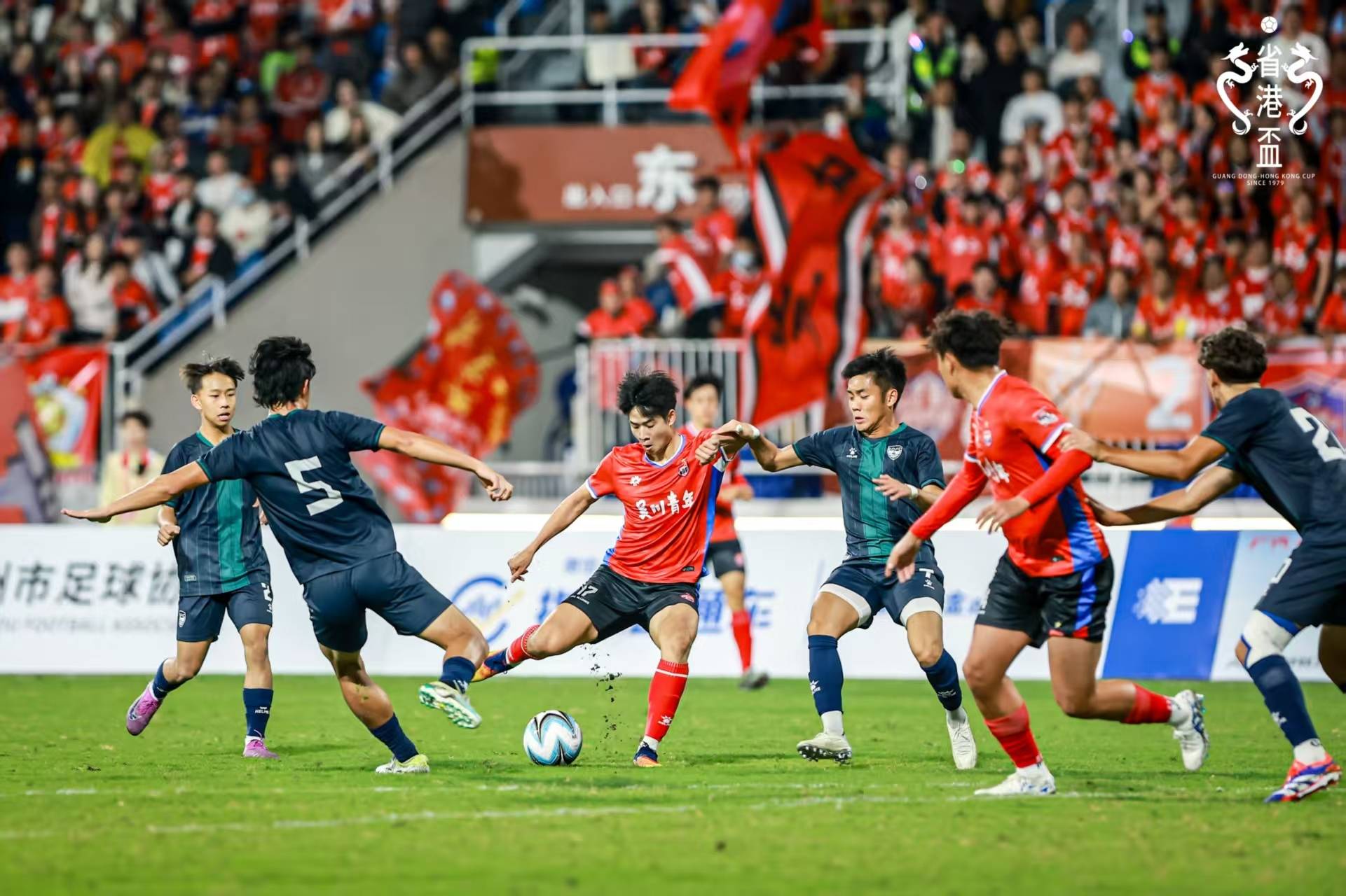 火爆对决再掀波澜,足球赛事燃情开战的简单介绍 火爆对决再掀波澜,足球赛事燃情开战的简单介绍