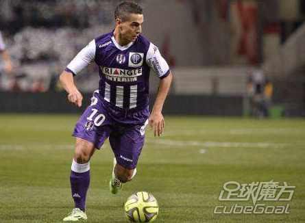 包含图卢兹主场战胜卡昂，逃离降级区域的词条