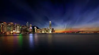 中国队球员在足球比赛中展现实力 中国队球员在足球比赛中展现实力